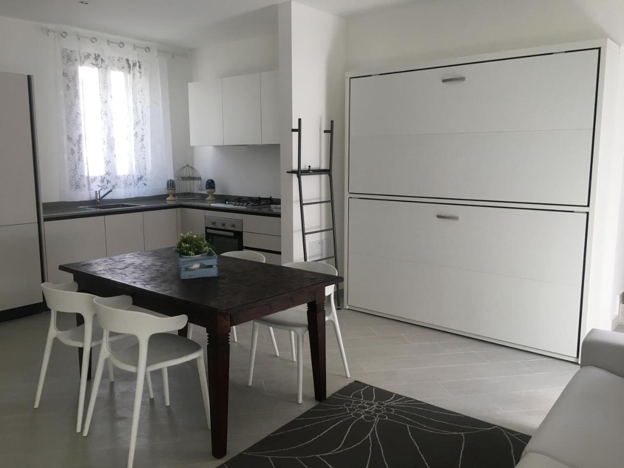 Jules Place Lecco Exterior photo